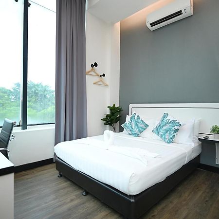 Swing & Pillows - Kota Kemuning Selangor Shah Alam Exterior photo